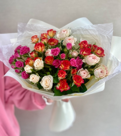 Кустовая роза микс 9 шт.